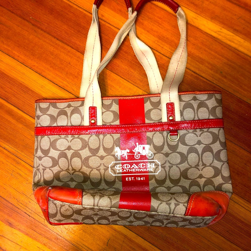 ⭐️MOVING SALE⭐️ Coach Hobo Ladies Beige/Red No. K0768-11350 Purse